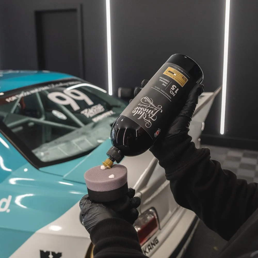 Jemná leštící pasta Auto Finesse No:15 — detail produktu 2