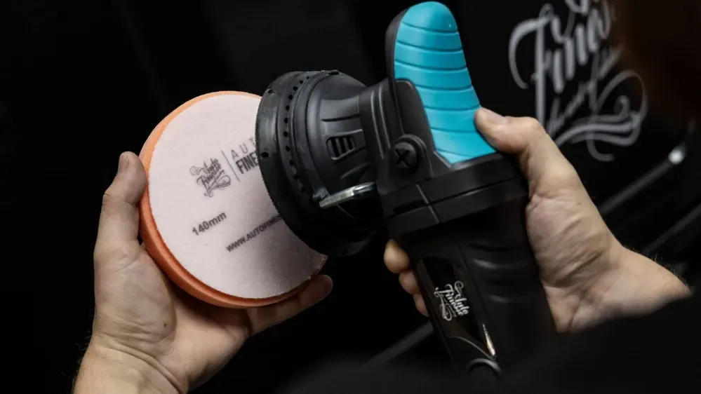 Tvrdý leštící kotouč 75 mm Auto Finesse Revitalise - 1. krok — detail produktu 3