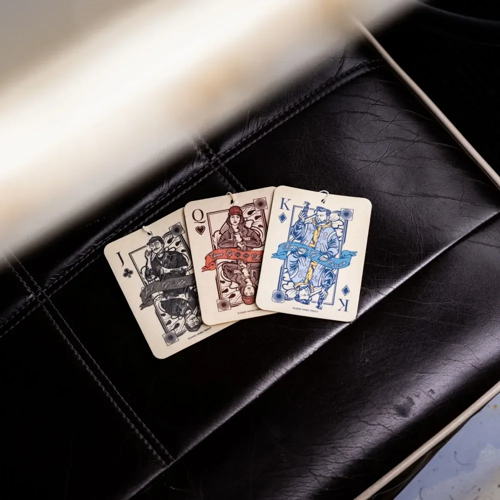 Závěsná vůně Auto Finesse Playing Card Air Freshener QUEEN — detail produktu 3